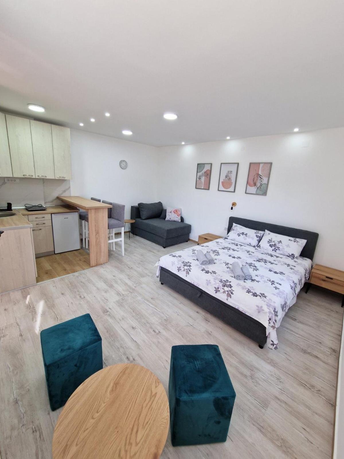 Zed Apartmani Leskovac レスコヴァツ エクステリア 写真